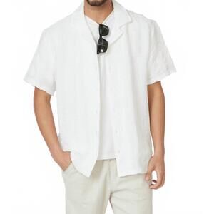 NEW HAWKS BAY men’s textured short sleeve shirt in white